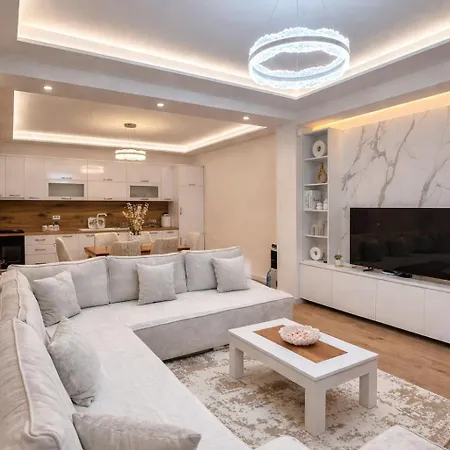 As Garden & Parking Privat Apartment Vlore