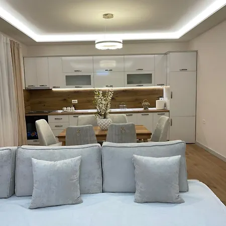 Διαμέρισμα As Garden & Parking Privat