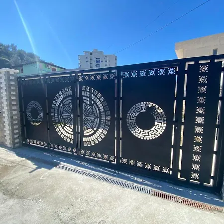 As Garden & Parking Privat Διαμέρισμα