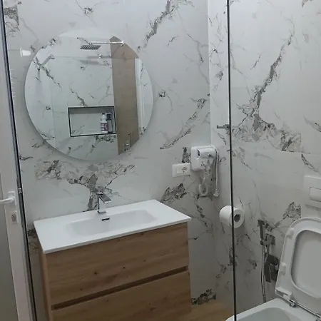 As Garden & Parking Privat Apartment *
