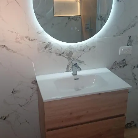 As Garden & Parking Privat Διαμέρισμα