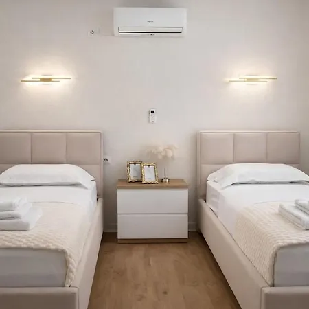 As Garden & Parking Privat Vlorë